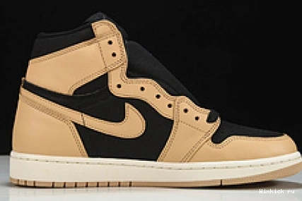 Air Jordan High OG “Heirloom” 1 Retro 0905
